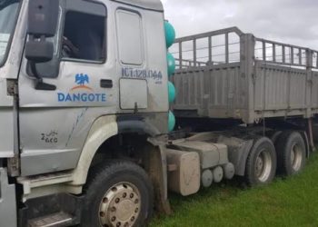 Illegal Haulage: Dangote Patrol Team Arrest, Hand Over Errant Drivers To Authorities