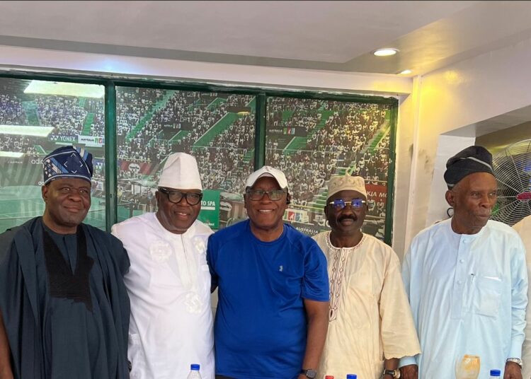 L-R: President, Lagos Lawn Tennis Club, Kolade Olutekunbi; chairman of the club, Prince Gbolahan Laja; immediate past chairman of the club, Etim Amana; a member of the club, Alhaji Adewale Bishi,  and Pa Shote during the club’s group meeting at the Tawafa Balwe Square, Lagos, Island, recently