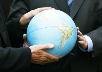 Key Geo-economic Trends That Will Shape 2023 And Beyond