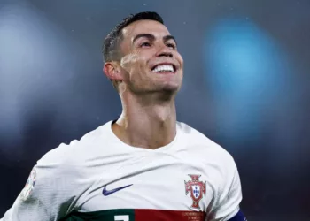 Ronaldo Overtakes Messi,  Sets New Record For Highest Earnings