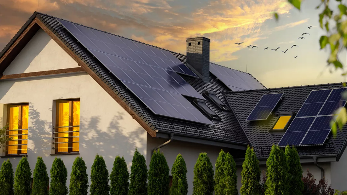 solar-panels-house-2023