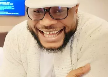  Why Ayomiposi’s Singles Not Yet Released