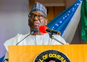Hardship: Gov AbdulRazaq Approves Bonus For Kwara Workers
