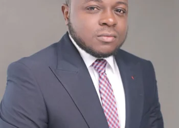 Ajayi, Others Get LEADERSHIP Awards