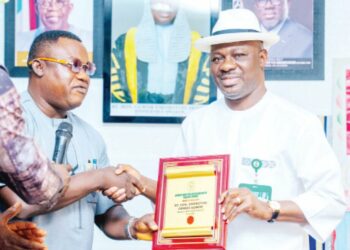 SWAN Confers Award Of Excellence In Sports On Delta Speaker