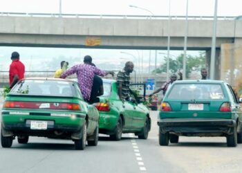 Stop Motor Park Touts Now, Nigerians Tell Government
