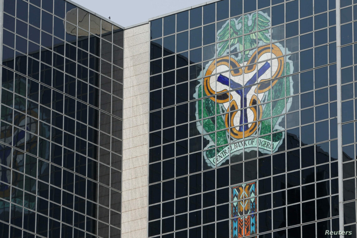 FILE PHOTO: Central Bank of Nigeria's logo is seen on the headquarters building in Abuja, Nigeria January 22, 2018. REUTERS/Afolabi Sotunde/File Photo - RC1E81C7FA80